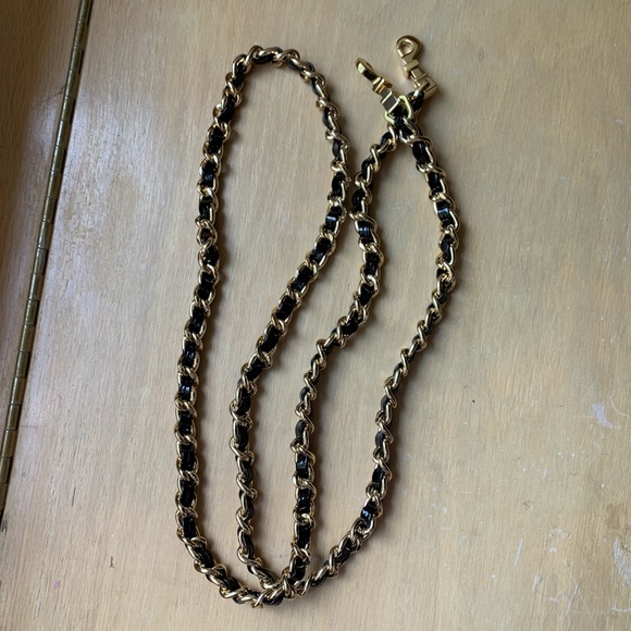 Tory Burch Adeline Clutch - Picture 4 of 8